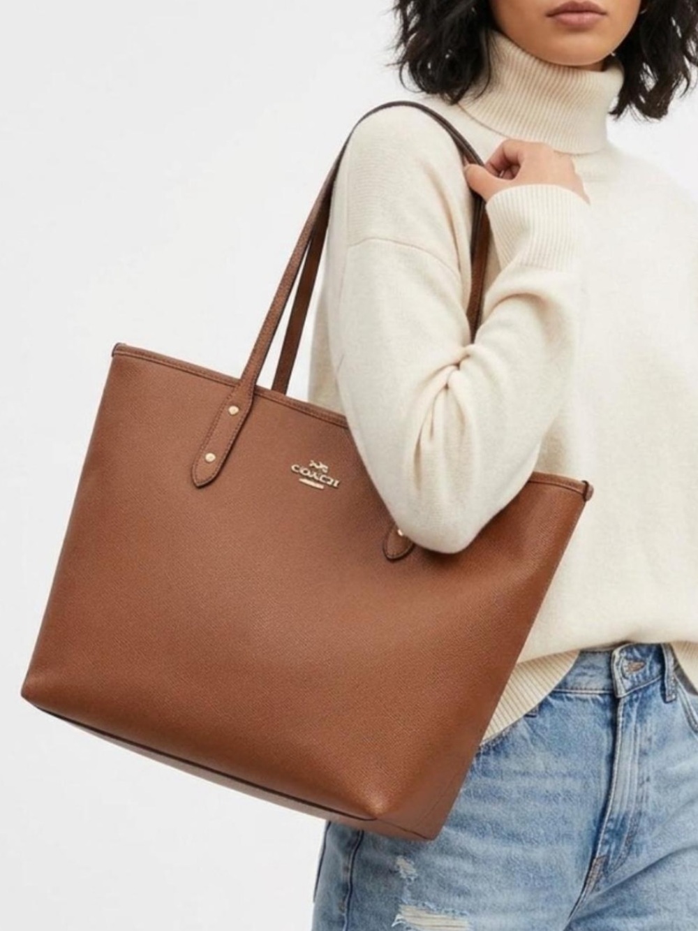 Contemporary Coach City Zip-Up Saddle Crossgrain Leather Tote Bag in Brown
